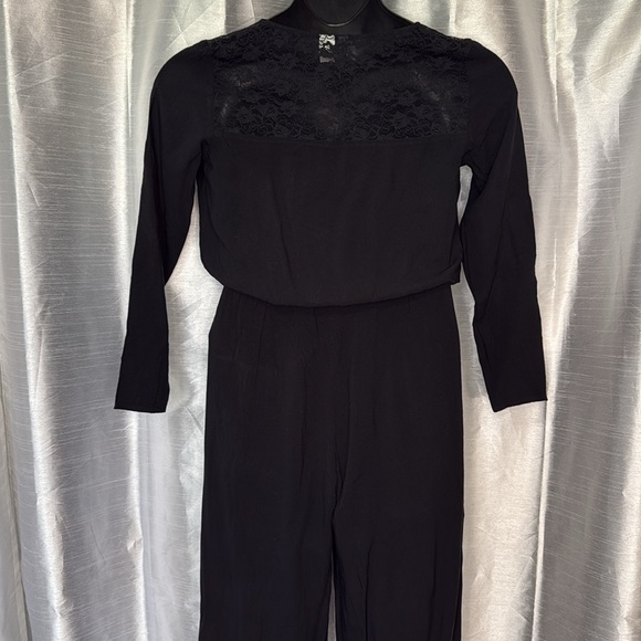 Divided H&M Women’s 8 Lacy Rayon Blend Long Sleeve Elastic Waist V Neck Jumpsuit - Picture 5 of 8